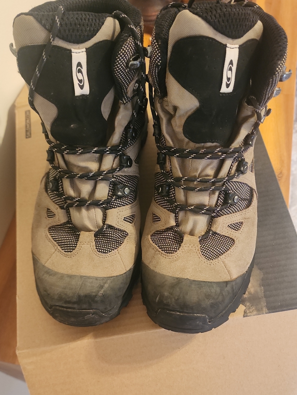 Salomon Men's Hiking Boots - Picture 2 of 11